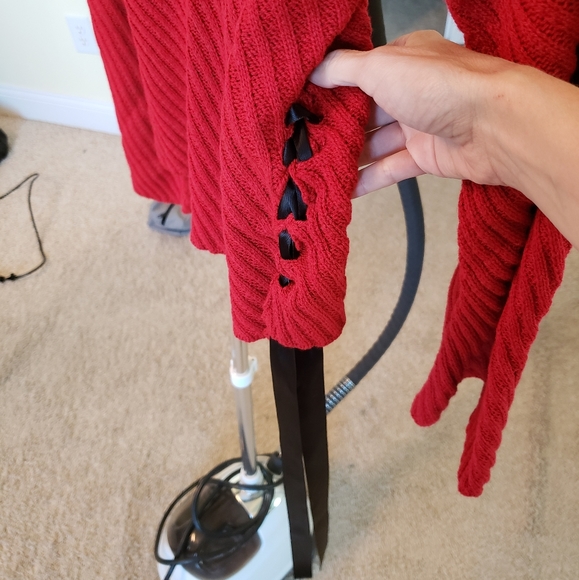 Side-Tie Ribbed-Knit Sweater - Picture 6 of 8